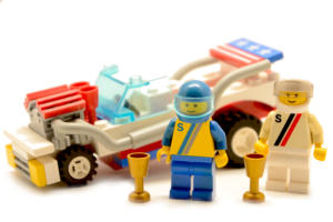 Rennfahrer Duo mit Rennwagen (Custom)