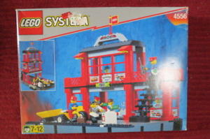 4556: LEGO® System Train Station